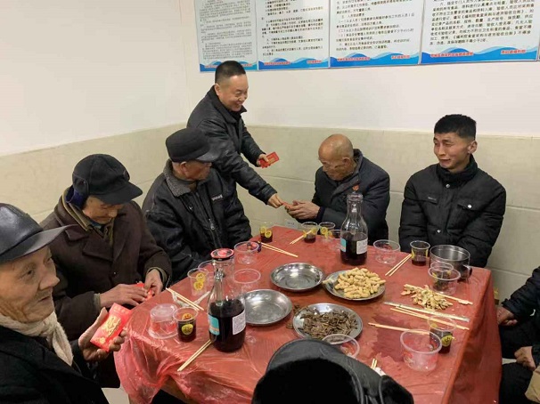 2019讓愛(ài)依舊，湖北昌利領(lǐng)導前往福利院慰問(wèn)